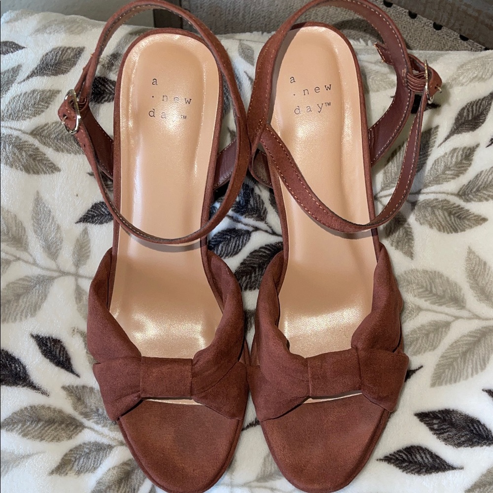 A New Day Women's brown heels